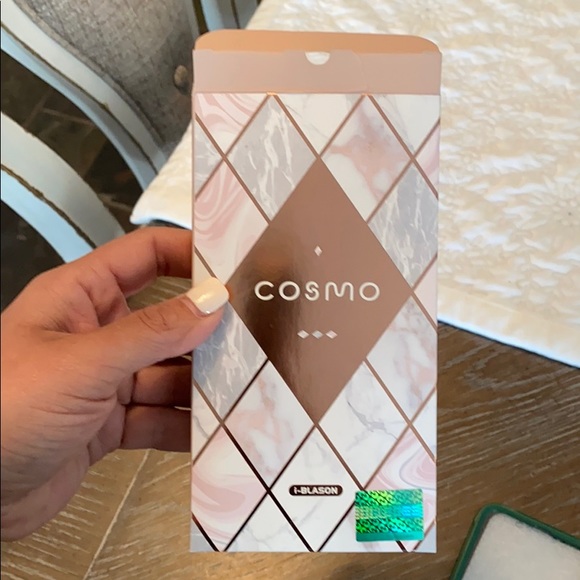 iPhone 11 case - Picture 2 of 3